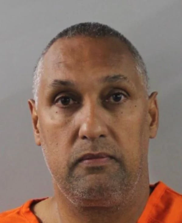 Default photograph on the Douglas Da Silva wiki article.
